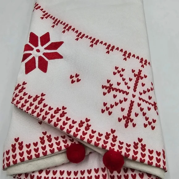 Ashland Christmas Holiday 48" Tree Skirt White Canvas Red Embroidered NWT - Picture 4 of 4